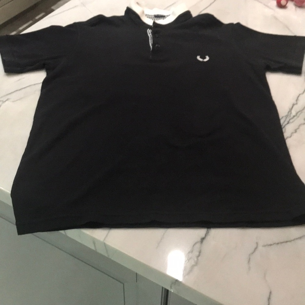 Black shirt Large